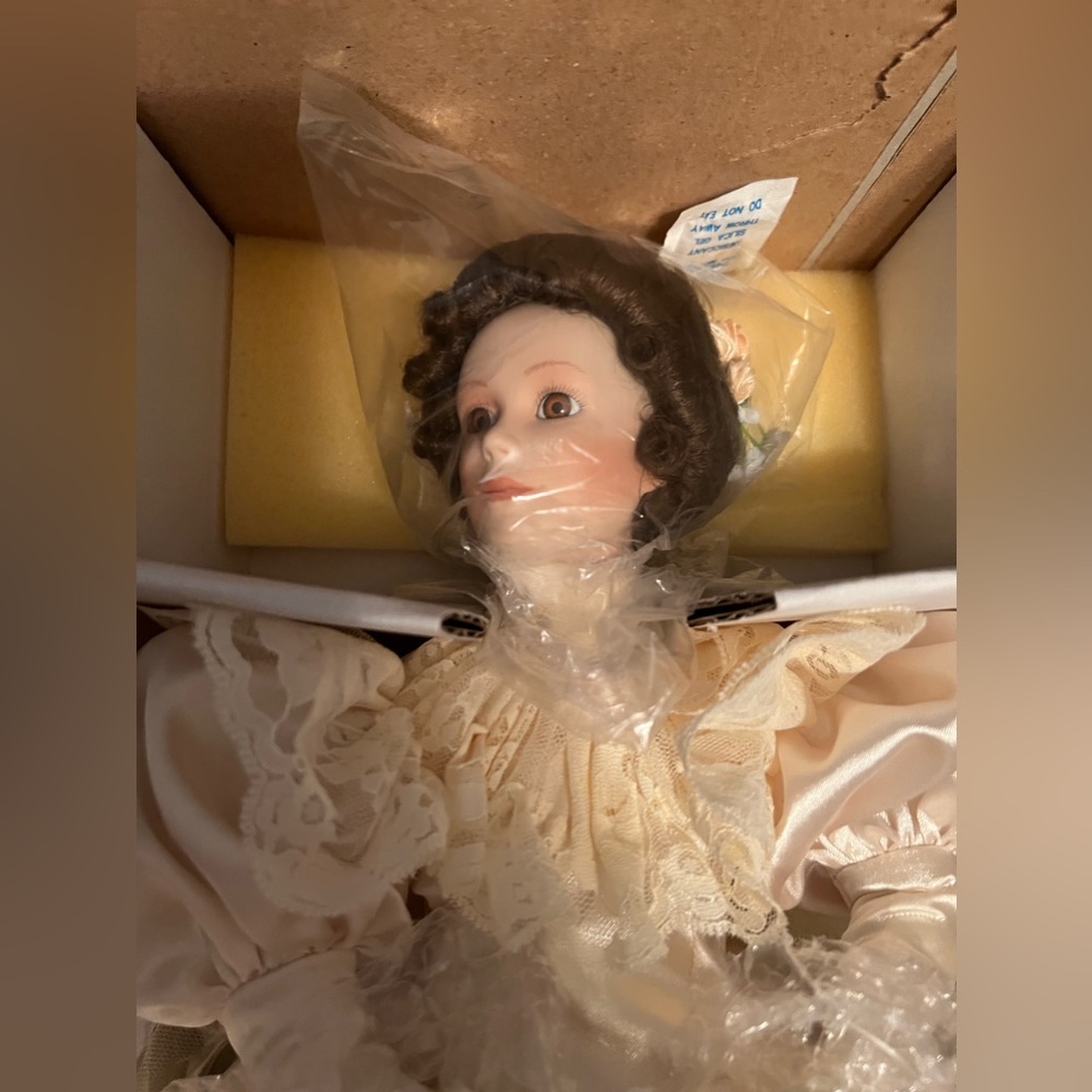 Ashton Drake Elizabeth’s wedding doll.
